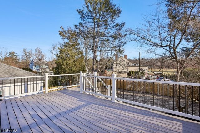 10 Burnet St, Maplewood Twp., NJ 07040