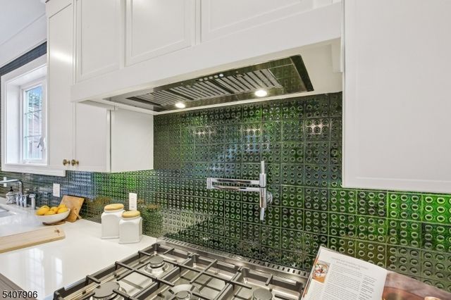 10 Burnet St, Maplewood Twp., NJ 07040