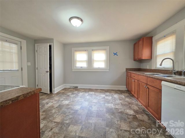 5120 Elder Avenue, Charlotte, NC 28205