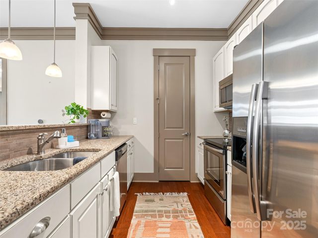 42 Schenck Parkway B09, Asheville, NC 28803