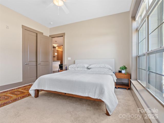 42 Schenck Parkway B09, Asheville, NC 28803