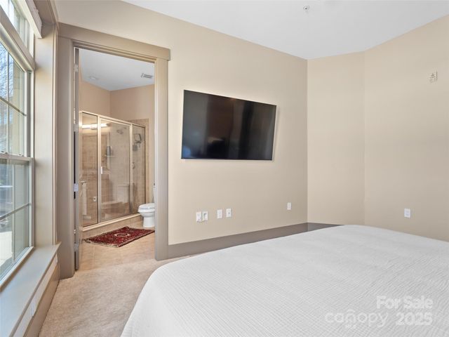 42 Schenck Parkway B09, Asheville, NC 28803