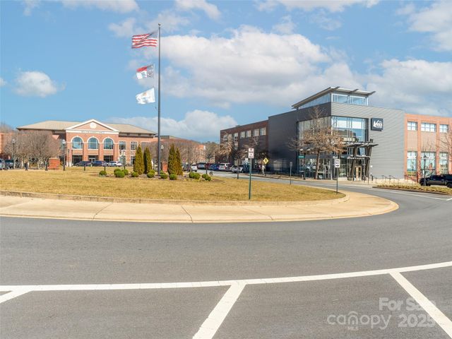 42 Schenck Parkway B09, Asheville, NC 28803