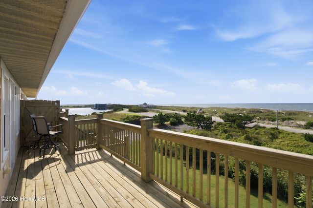 66 Foxfire Lane, Oak Island, NC 28465