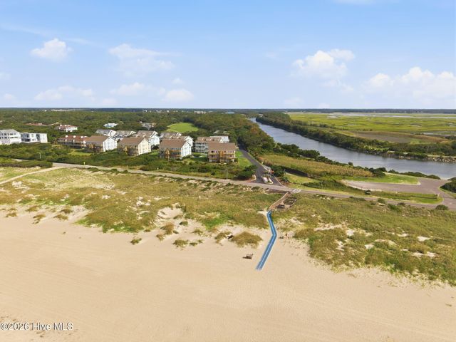 66 Foxfire Lane, Oak Island, NC 28465