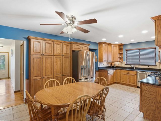 47431 Kathleen Road, Macomb, MI 48044