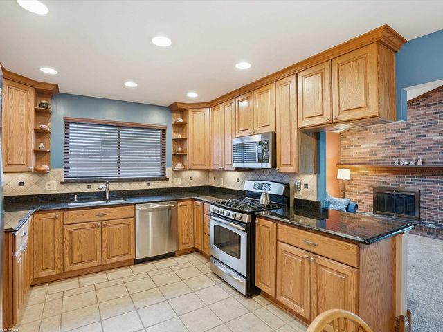 47431 Kathleen Road, Macomb, MI 48044