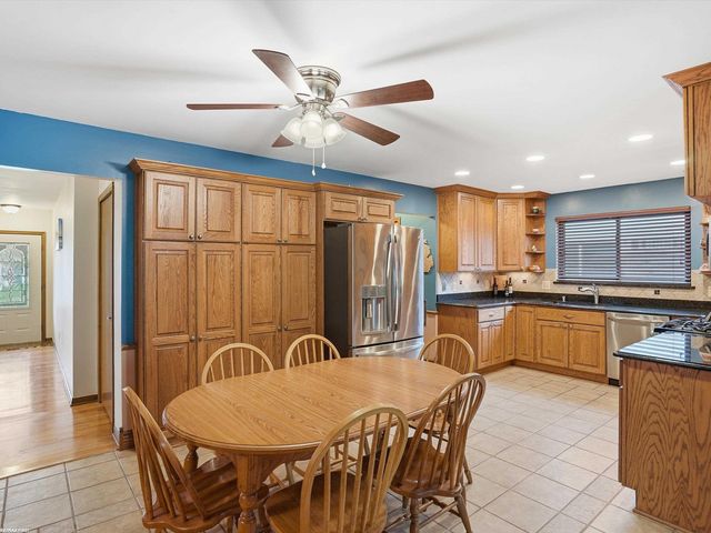 47431 Kathleen Road, Macomb, MI 48044