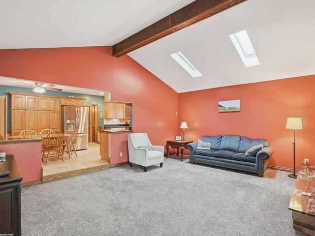 47431 Kathleen Road, Macomb, MI 48044