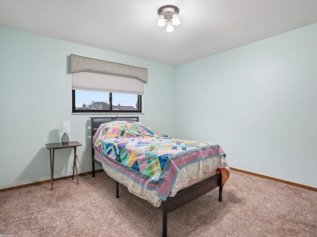 47431 Kathleen Road, Macomb, MI 48044