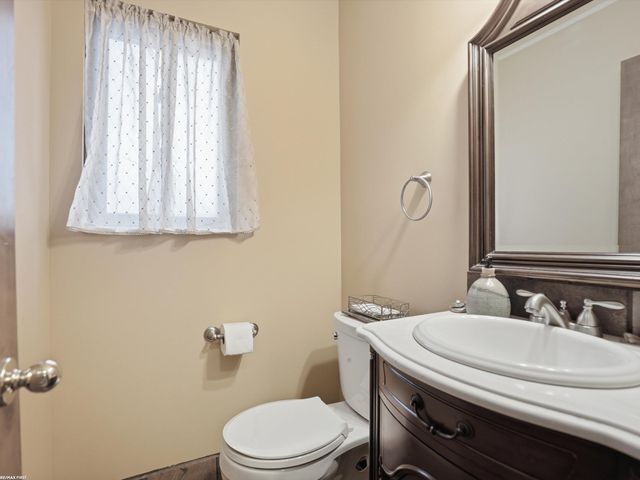47431 Kathleen Road, Macomb, MI 48044