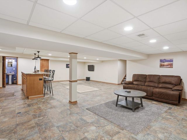 47431 Kathleen Road, Macomb, MI 48044