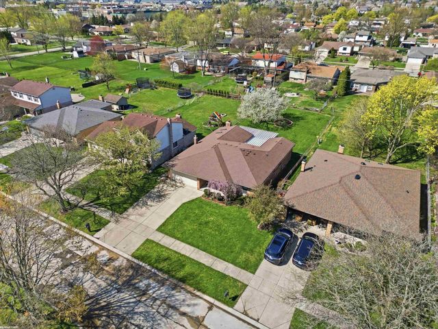 47431 Kathleen Road, Macomb, MI 48044