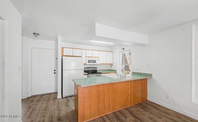 7040 W Olive Avenue 40, Peoria, AZ 85345
