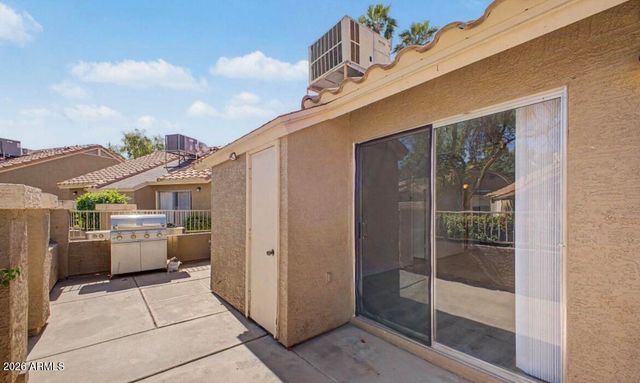 7040 W Olive Avenue 40, Peoria, AZ 85345