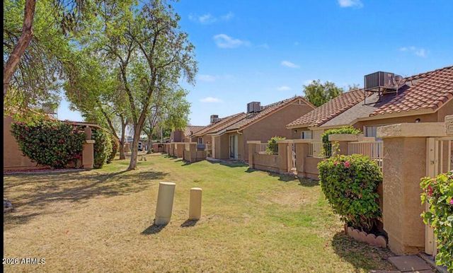 7040 W Olive Avenue 40, Peoria, AZ 85345