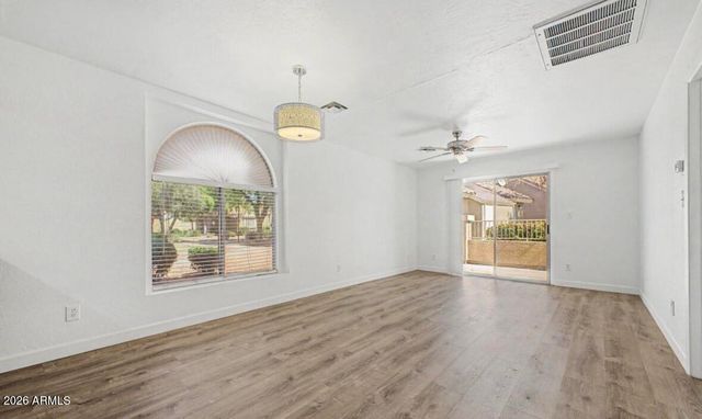 7040 W Olive Avenue 40, Peoria, AZ 85345