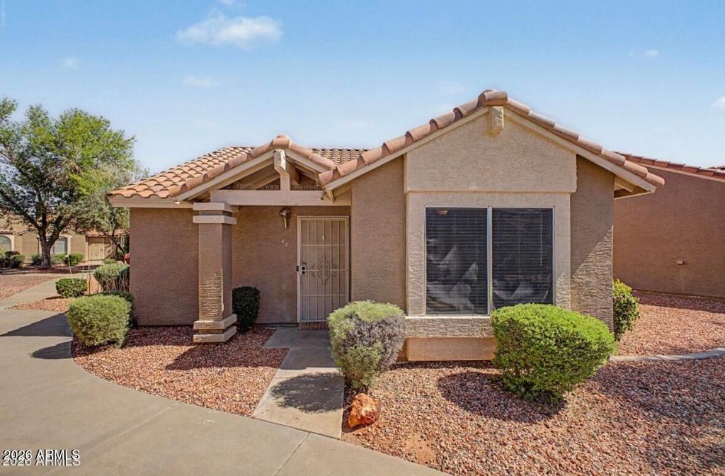 7040 W Olive Avenue 40, Peoria, AZ 85345