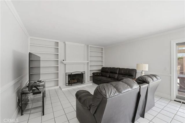 369 S Jennifer, Orange, CA 92869