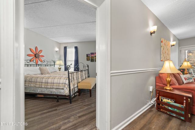 102 Baskins Creek Bypass 506, Gatlinburg, TN 37738