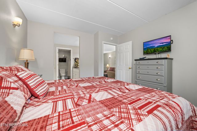 102 Baskins Creek Bypass 506, Gatlinburg, TN 37738