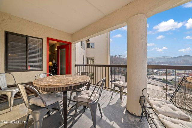 102 Baskins Creek Bypass 506, Gatlinburg, TN 37738