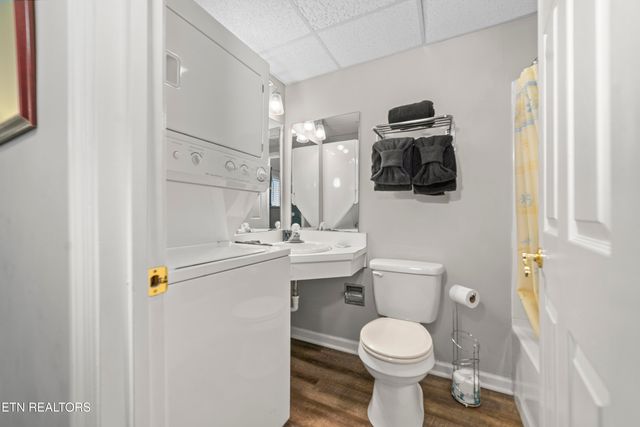 102 Baskins Creek Bypass 506, Gatlinburg, TN 37738