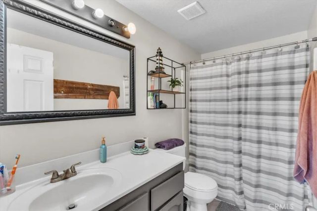 16336 Adelia, Hesperia, CA 92345