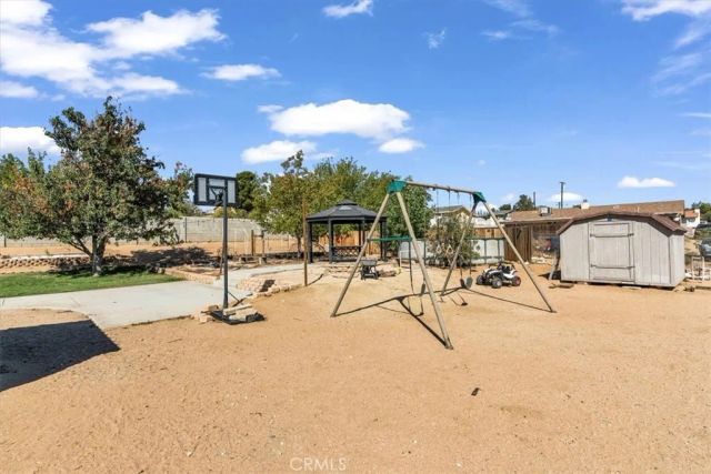 16336 Adelia, Hesperia, CA 92345