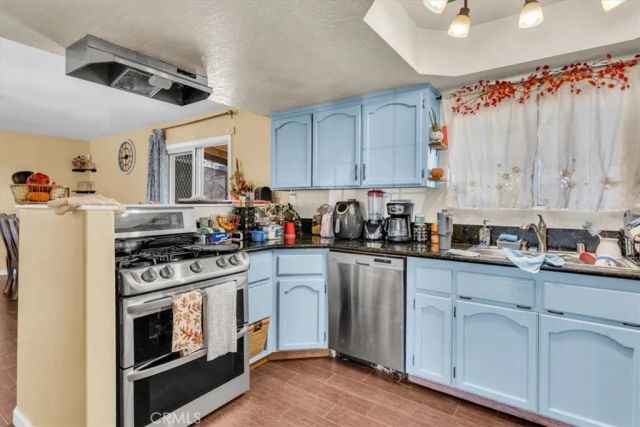 16336 Adelia, Hesperia, CA 92345