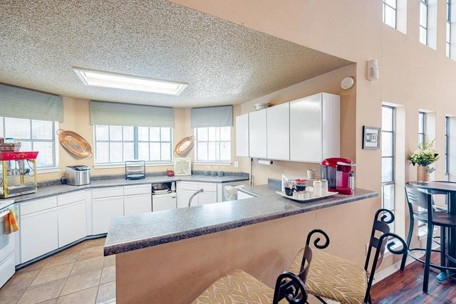 2809 W William Cannon Drive E201, Austin, TX 78745
