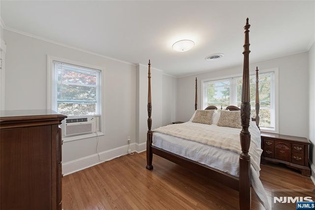 10 Tilley Avenue, Pequannock Township, NJ 07444
