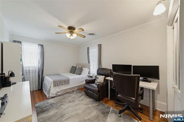 10 Tilley Avenue, Pequannock Township, NJ 07444