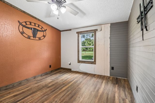 11421 County Road 4020, Kemp, TX 75143