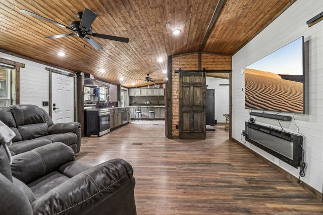 11421 County Road 4020, Kemp, TX 75143