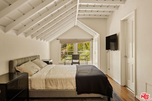 2583 Hutton Drive, Los Angeles, CA 90210