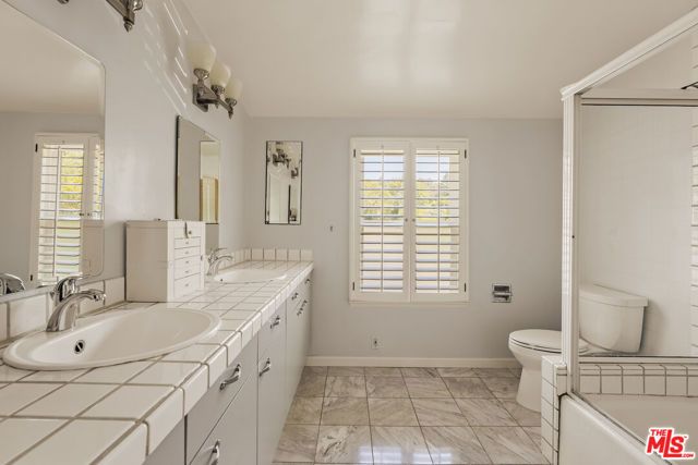 2583 Hutton Drive, Los Angeles, CA 90210