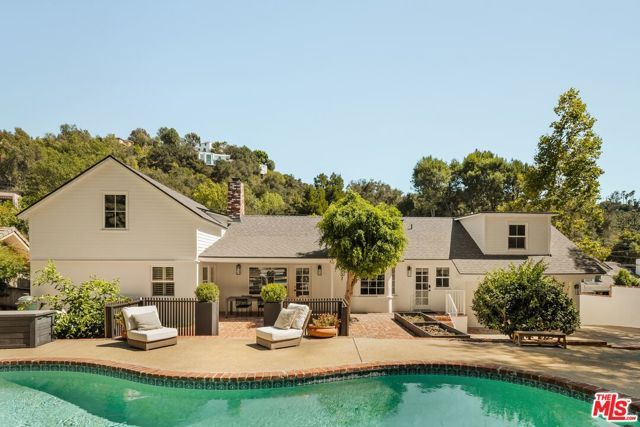 2583 Hutton Drive, Los Angeles, CA 90210