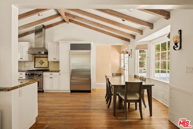 2583 Hutton Drive, Los Angeles, CA 90210