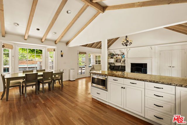 2583 Hutton Drive, Los Angeles, CA 90210