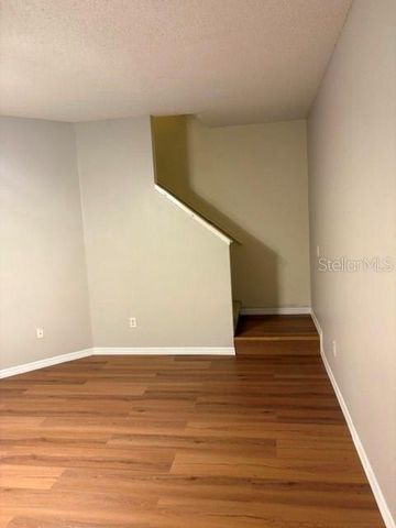 18157 PARADISE POINT DRIVE, Tampa, FL 33647