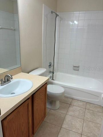 18157 PARADISE POINT DRIVE, Tampa, FL 33647