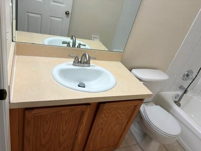 18157 PARADISE POINT DRIVE, Tampa, FL 33647