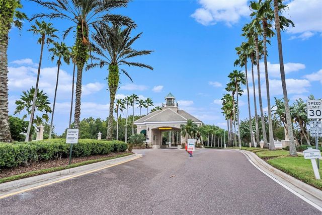 18157 PARADISE POINT DRIVE, Tampa, FL 33647
