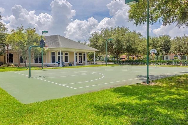 18157 PARADISE POINT DRIVE, Tampa, FL 33647
