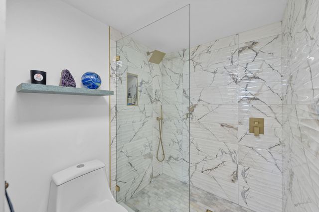 124 Lakeshore Drive G35, North Palm Beach, FL 33408