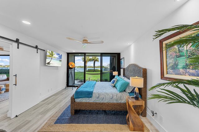 124 Lakeshore Drive G35, North Palm Beach, FL 33408