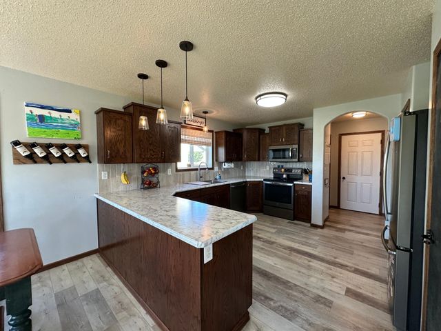 4893 LAVONNE Court S, Fargo, ND 58104