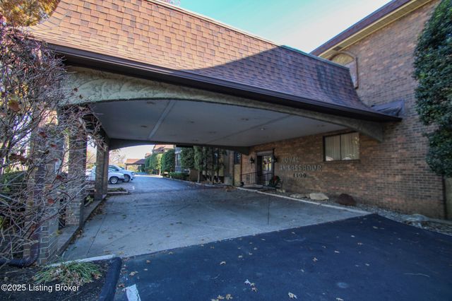 1600 Gardiner Ln 203, Louisville, KY 40205
