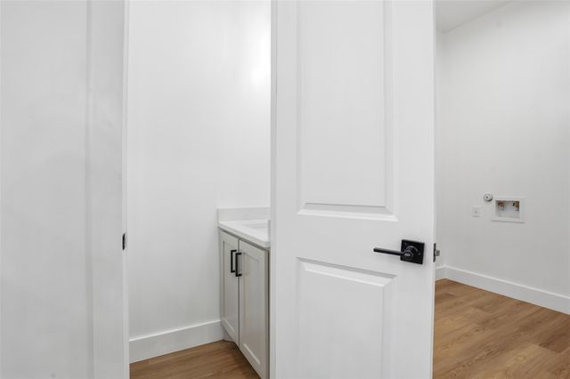 127 Kukui CT, Bastrop, TX 78602